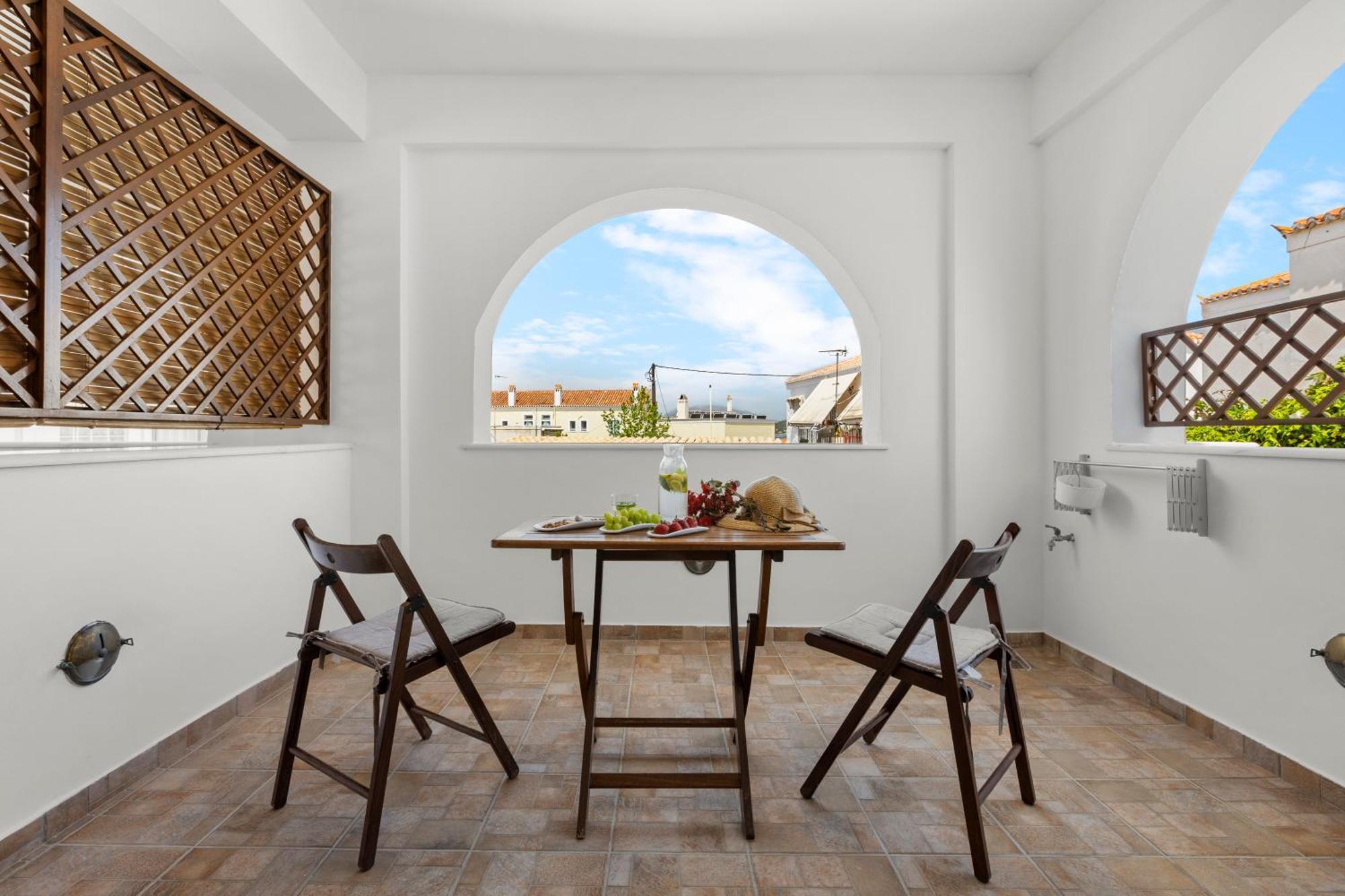 Spetses Center Comfy Apartment Ngoại thất bức ảnh
