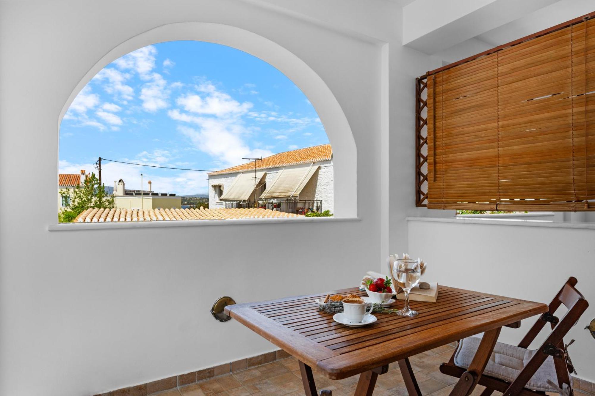 Spetses Center Comfy Apartment Ngoại thất bức ảnh